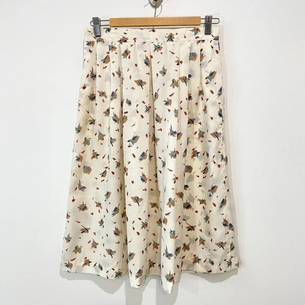 Vintage 1980s Pleated Grandmacore Floral A-line Skirt - Garey Petites